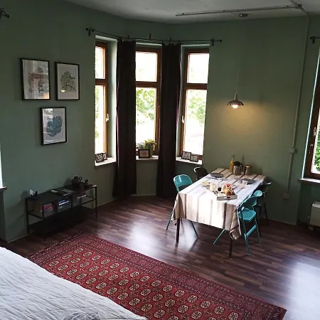 Alojamento de Acomodação e Pequeno-almoço Zur Friedrichsruh Oelsnitz