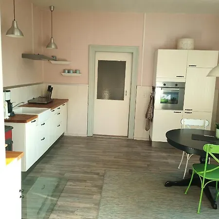 Alojamento de Acomodação e Pequeno-almoço Zur Friedrichsruh